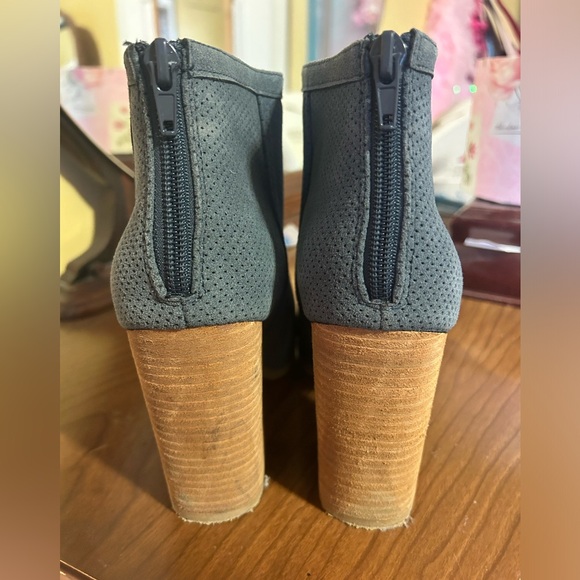 Call It Spring Blue Boots size 9 - Picture 3 of 3